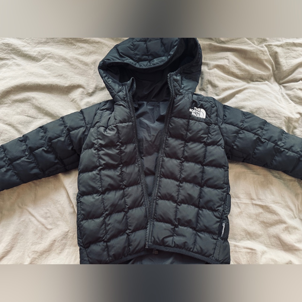 The North Face Kids black Jacket reversible